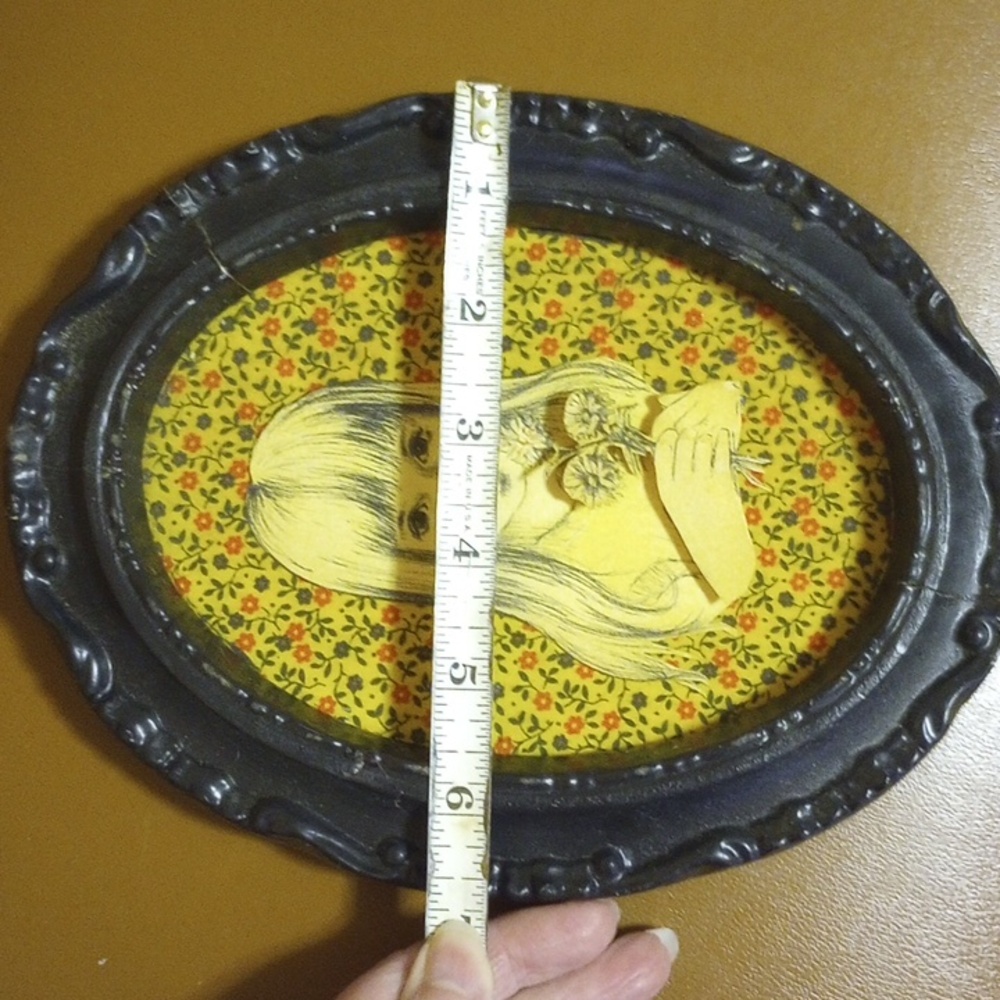 Vintage 3D Framed Art Decor of Girl & Flowers in Ornate Black Oval Frame - Picture 5 of 7
